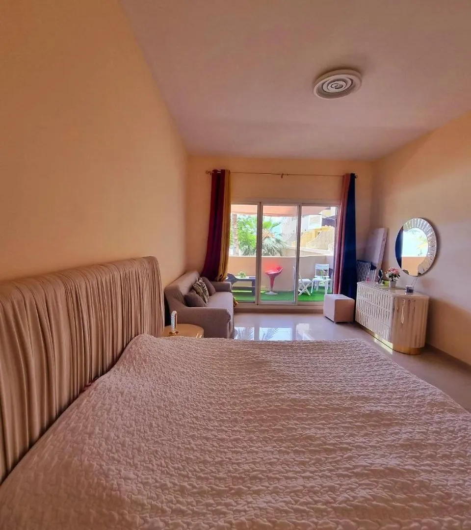 Seaview Escape Family Two-Bedroom Apartment With Seaview Ras al-Khaimah
